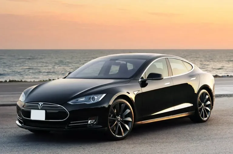Black Tesla Model S
